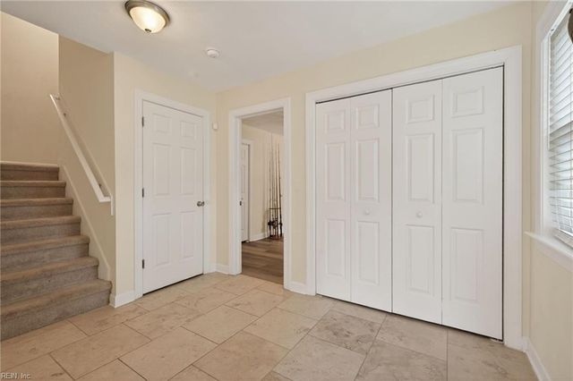 4632 Lake DR, Virginia Beach, VA 23455