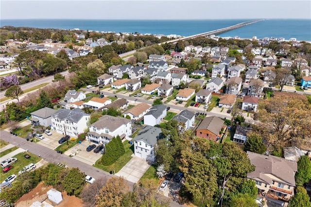 4632 Lake DR, Virginia Beach, VA 23455