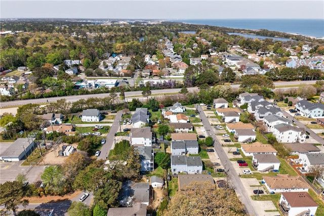 4632 Lake DR, Virginia Beach, VA 23455