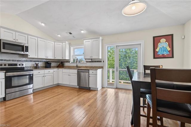 4632 Lake DR, Virginia Beach, VA 23455