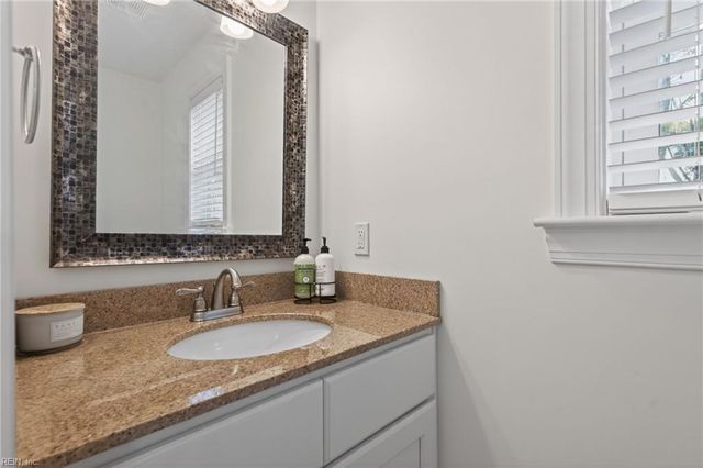 4632 Lake DR, Virginia Beach, VA 23455