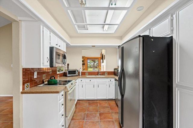 104 Overlook CIR, Wimberley, TX 78676