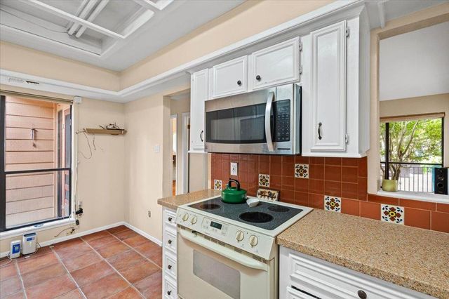 104 Overlook CIR, Wimberley, TX 78676