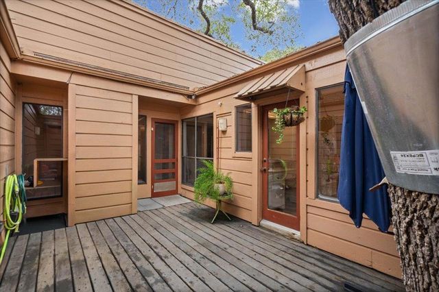 104 Overlook CIR, Wimberley, TX 78676