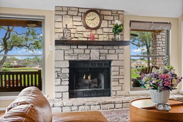 104 Overlook CIR, Wimberley, TX 78676