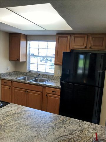 9525 LAKE PARK DRIVE 9525, Thonotosassa, FL 33592