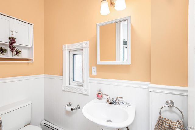 32 Glover Avenue, Yonkers, NY 10704