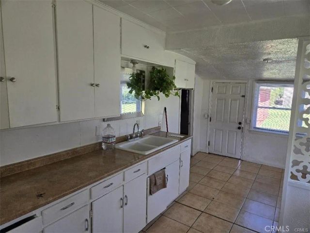 7402 Nestle, Reseda, CA 91335