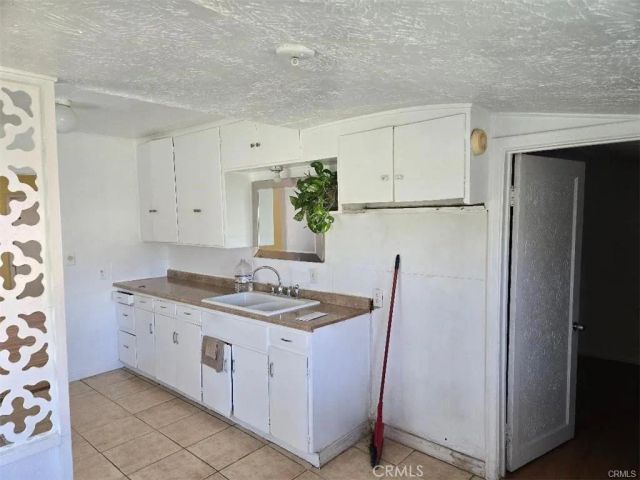7402 Nestle, Reseda, CA 91335