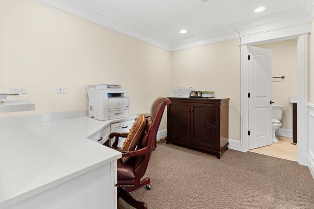 10005 S Roberts Road, Palos Hills, IL 60465