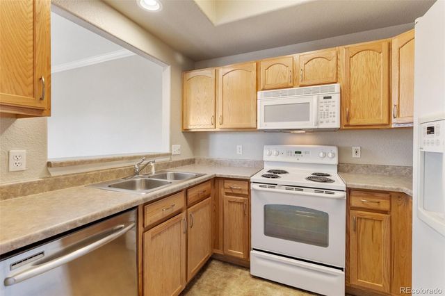 4880 Kerry Lynn View 201, Colorado Springs, CO 80922