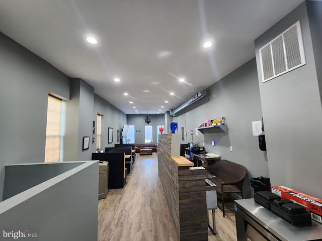 2124 GREENMOUNT AVE, Baltimore, MD 21218