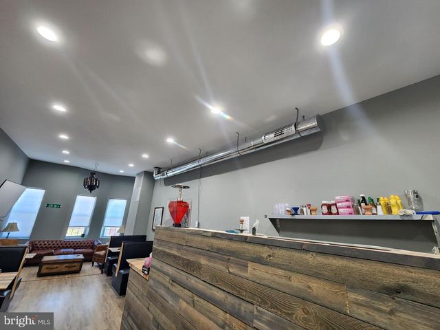 2124 GREENMOUNT AVE, Baltimore, MD 21218