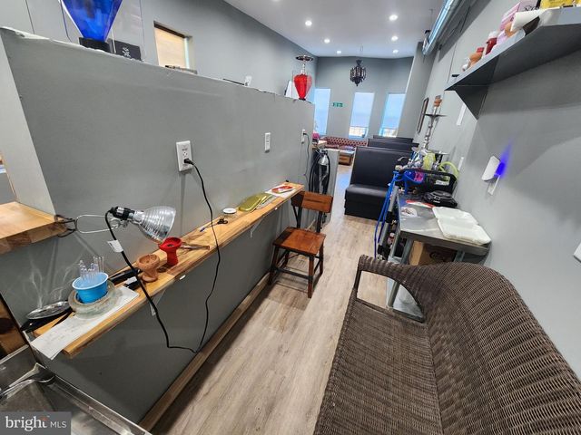 2124 GREENMOUNT AVE, Baltimore, MD 21218