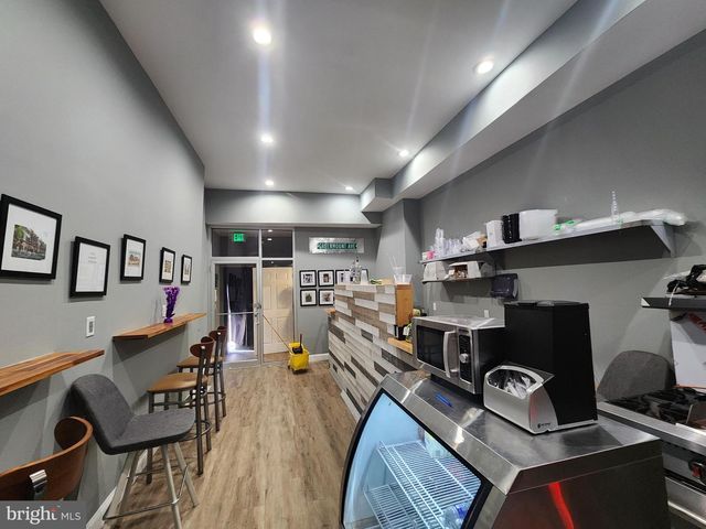 2124 GREENMOUNT AVE, Baltimore, MD 21218