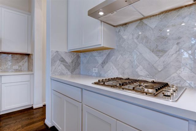 32311 Noble Creek Drive, Conroe, TX 77385