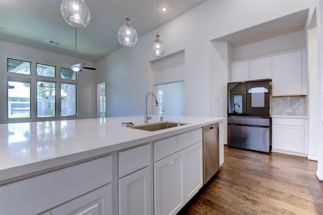 32311 Noble Creek Drive, Conroe, TX 77385