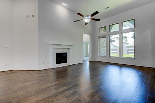 32311 Noble Creek Drive, Conroe, TX 77385