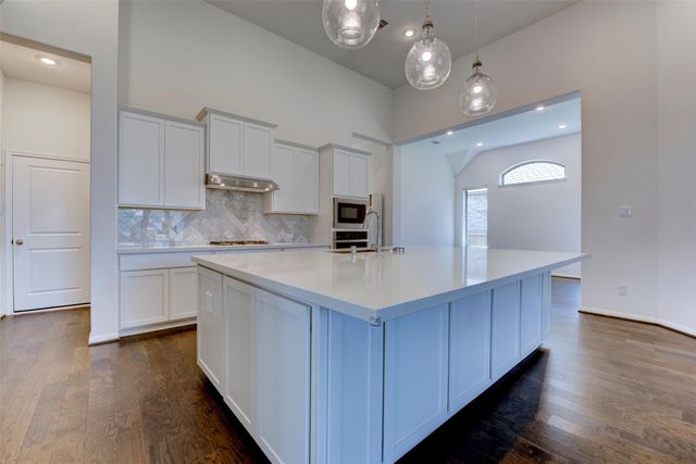 32311 Noble Creek Drive, Conroe, TX 77385