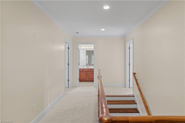 5532 Folkstone Road, Pfafftown, NC 27040