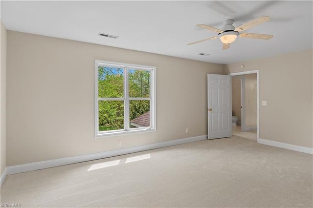 5532 Folkstone Road, Pfafftown, NC 27040