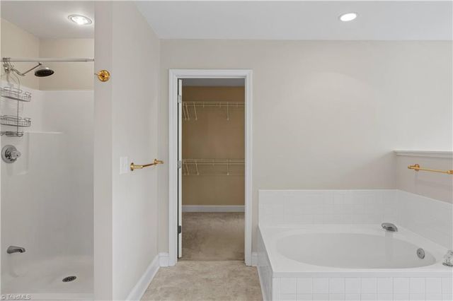5532 Folkstone Road, Pfafftown, NC 27040