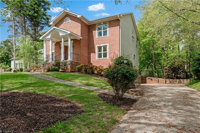 5532 Folkstone Road, Pfafftown, NC 27040