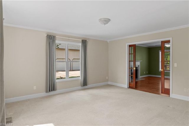 5532 Folkstone Road, Pfafftown, NC 27040