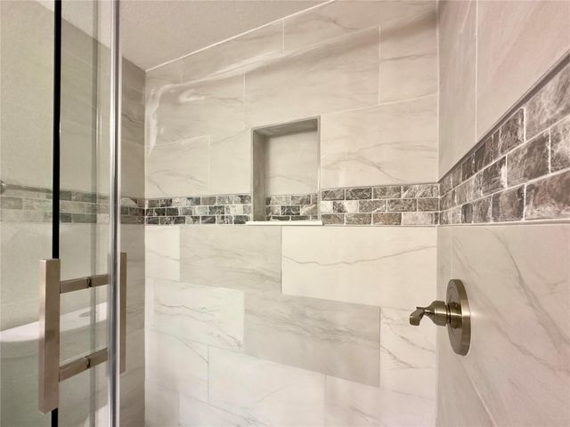 5140 CONROY ROAD 27, Orlando, FL 32811