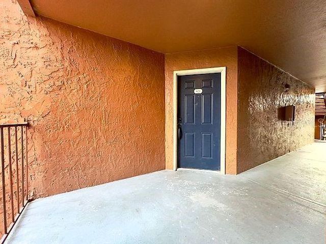 5140 CONROY ROAD 27, Orlando, FL 32811