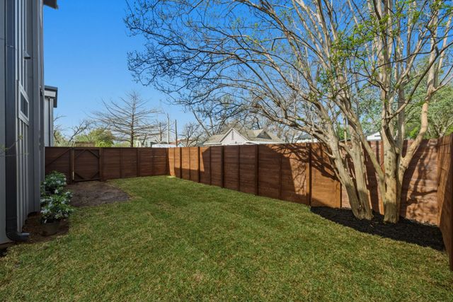 909 Calle Limon 1, Austin, TX 78702