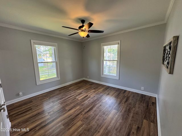 702 N Charlotte Street, Washington, NC 27889