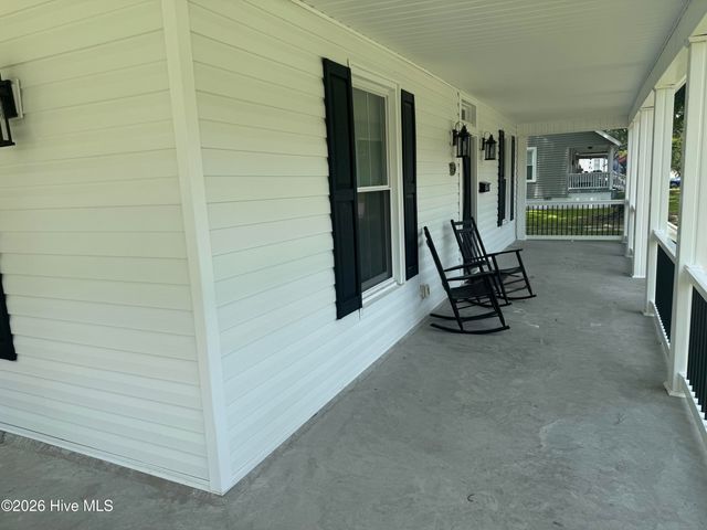 702 N Charlotte Street, Washington, NC 27889