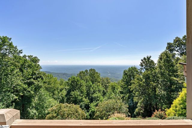 49 The Cliffs Parkway, Landrum, SC 29356