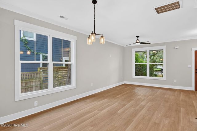 2303 Chestnut Street, Wilmington, NC 28405