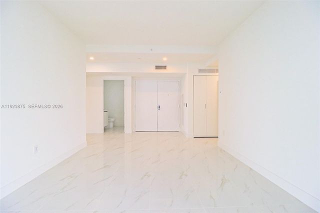 700 NE 24 st 4201, Miami, FL 33137