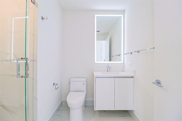 700 NE 24 st 4201, Miami, FL 33137