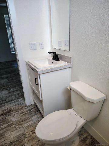 9441 Domer Rd, Santee, CA 92071