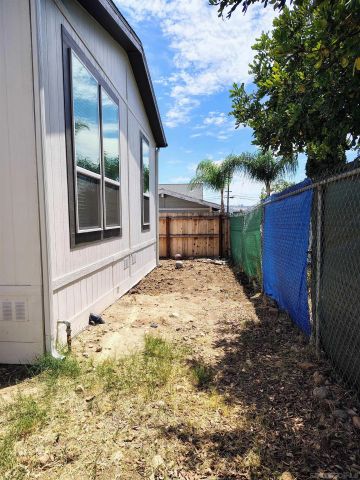 9441 Domer Rd, Santee, CA 92071