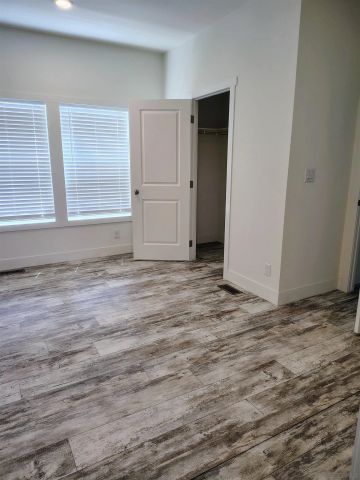 9441 Domer Rd, Santee, CA 92071