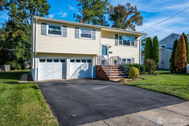 6 Sheffield Place, Metuchen, NJ 08840