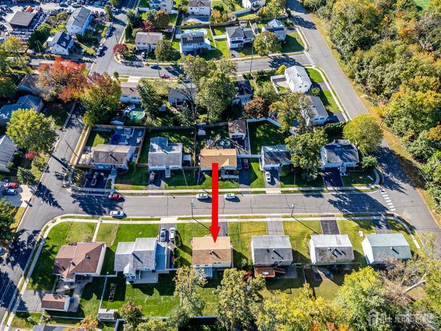 6 Sheffield Place, Metuchen, NJ 08840
