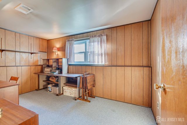 6 Sheffield Place, Metuchen, NJ 08840