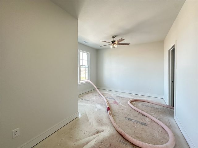 6485 Courtland Avenue, Springdale, AR 72762