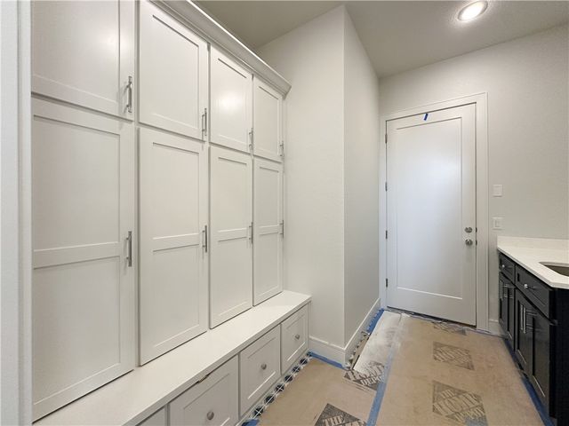 6485 Courtland Avenue, Springdale, AR 72762