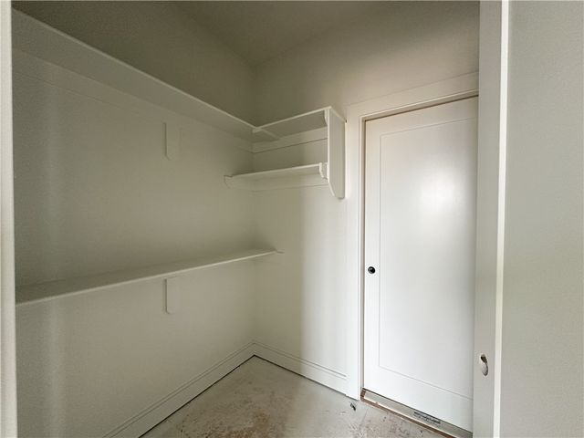 6485 Courtland Avenue, Springdale, AR 72762