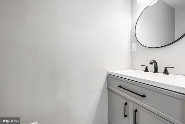 6621 HALLWOOD AVE, Falls Church, VA 22046