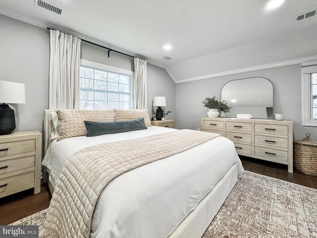 6621 HALLWOOD AVE, Falls Church, VA 22046