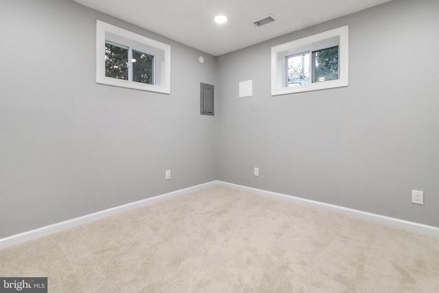 6621 HALLWOOD AVE, Falls Church, VA 22046