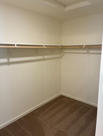 2272 Sanders Ct, Los Banos, CA 93635